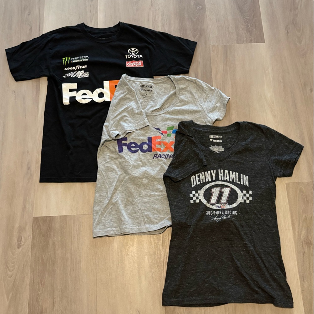 NASCAR Denny Hamlin T-Shirts for Adults (3)